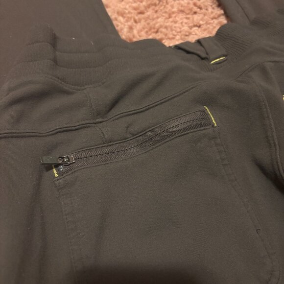 Athleta Womens Large North Peak Cargo Pants Green Olive Stretch Yoga Workout Gym - Picture 6 of 13